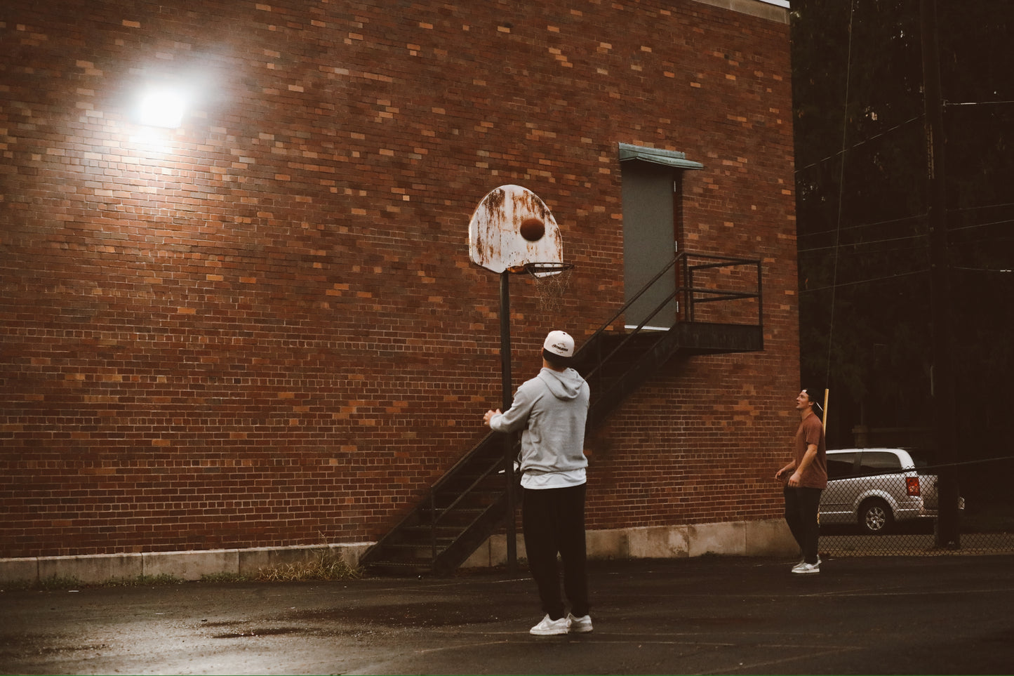 MC Athletics | Off-White & Black